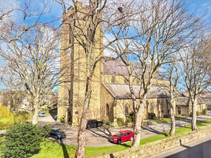 Photo 25- click for photo gallery